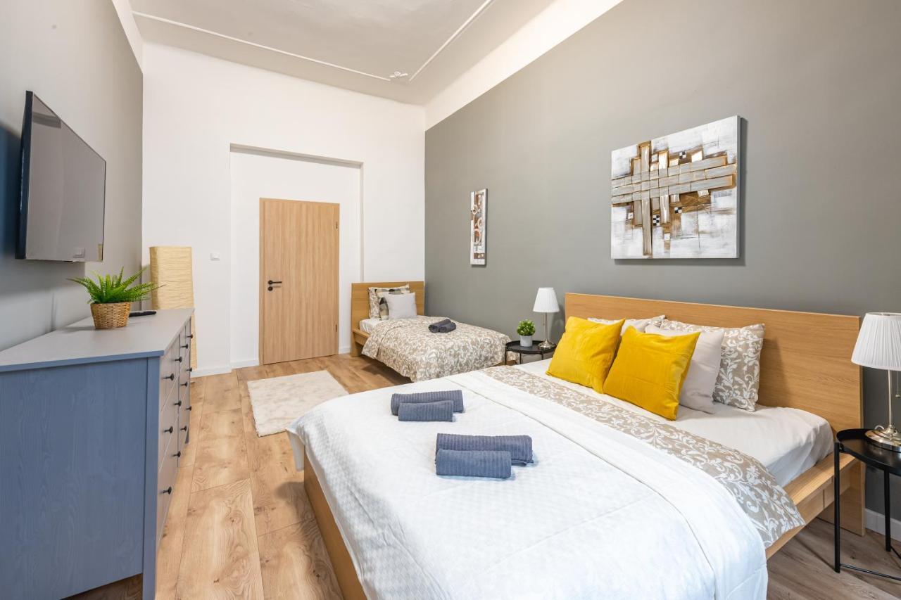Deluxe Kazincy Apartment In The Heart Of 布达佩斯 外观 照片